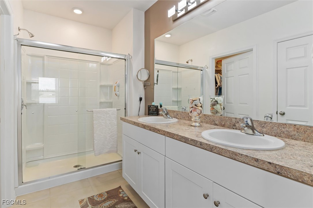 2 Bed Waterfront Home for Sale in Waterford, FL, $308,000 — photo 23