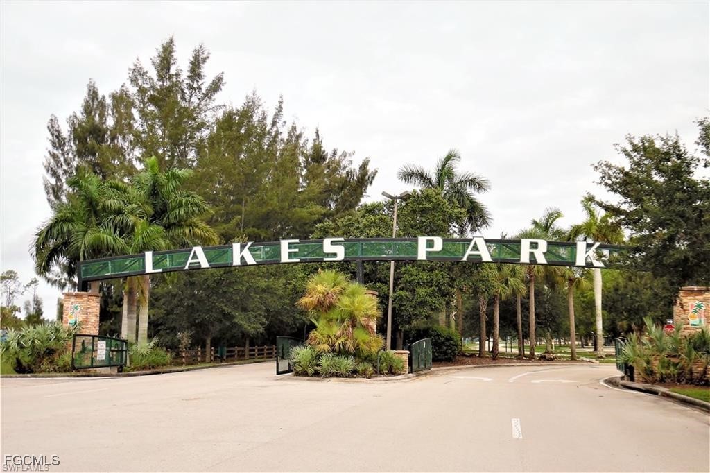2 Bed Waterfront Home for Sale in Fort Myers, FL, $1,375 — photo 23