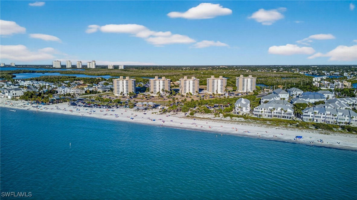 1 Bed Waterfront Home for Sale in Beach And Tennis Club, photo 23