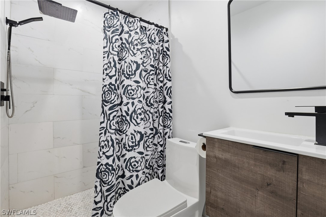 2 Bed SingleFamilyResidence for Sale in Naples, photo 23