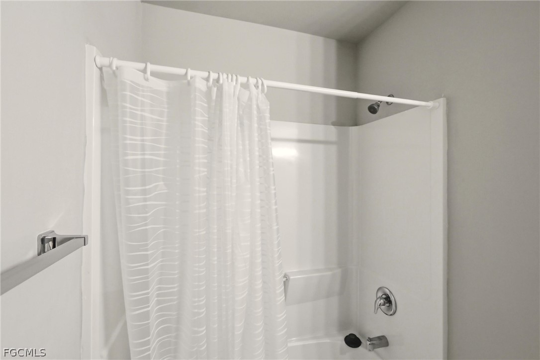 3 Bed SingleFamilyResidence for Sale in Deep Creek, FL — photo 23