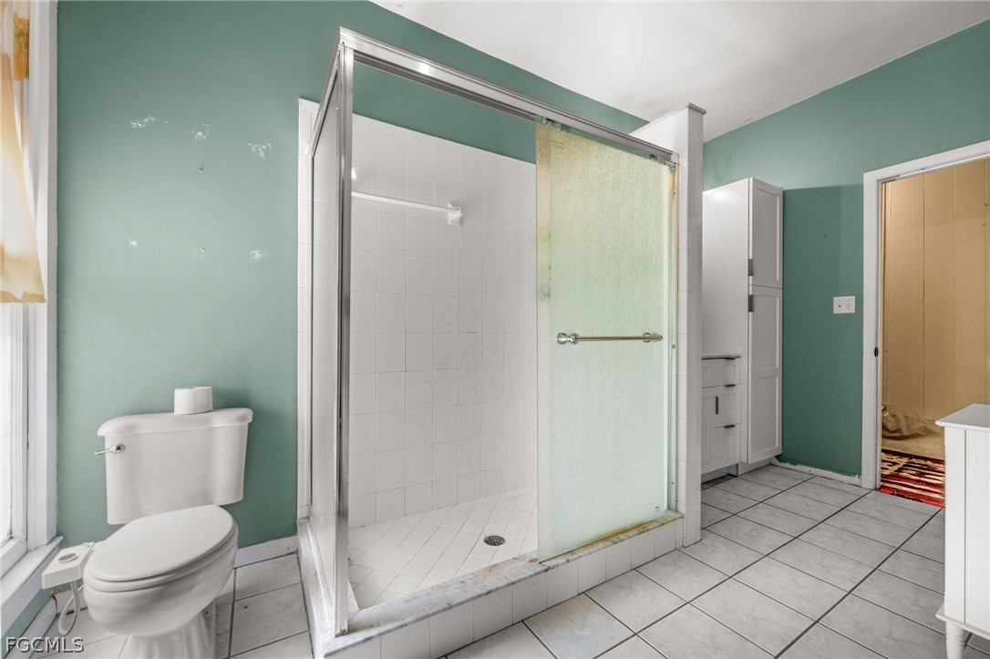 3 Bed SingleFamilyResidence for Sale in Bayshore Park, FL — photo 23