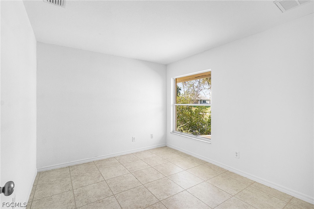 3 Bed Pool Home for Sale in Cape Coral, photo 23
