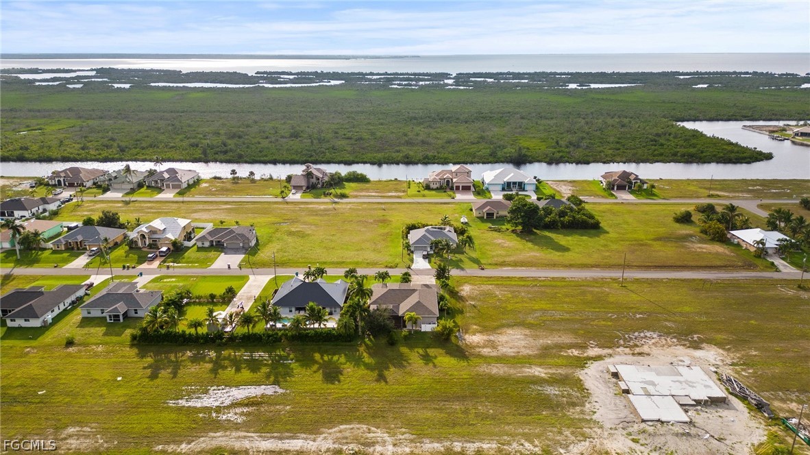 3 Bed Pool Home for Sale in Cape Coral, photo 23