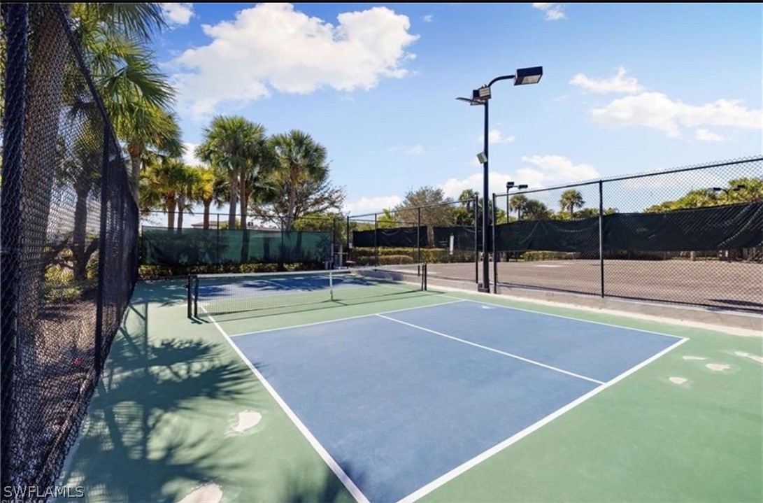 4 Bed SingleFamilyResidence for Sale in Naples, photo 23