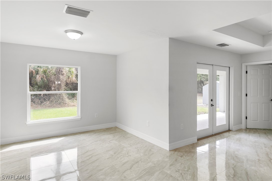 3 Bed SingleFamilyResidence for Sale in Lehigh Acres, photo 23