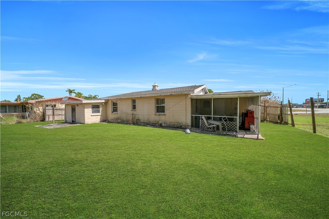 3 Bed SingleFamilyResidence for Sale in North Fort Myers, photo 23