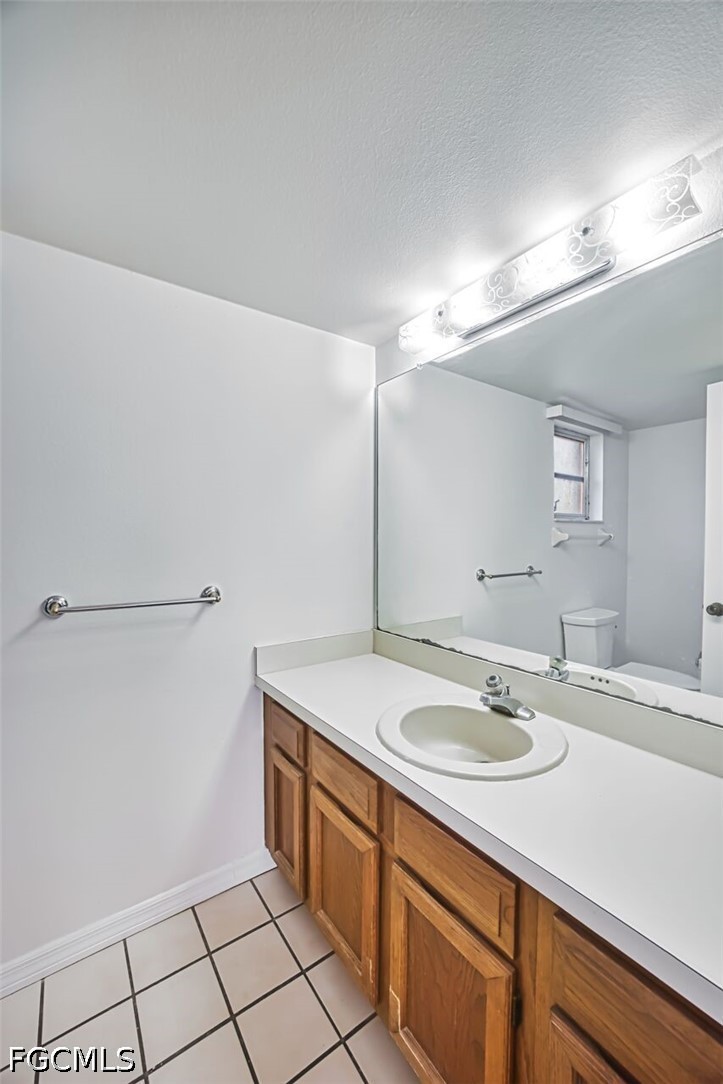 2 Bed Condominium for Sale in Fort Myers, FL, $94,900 — photo 23
