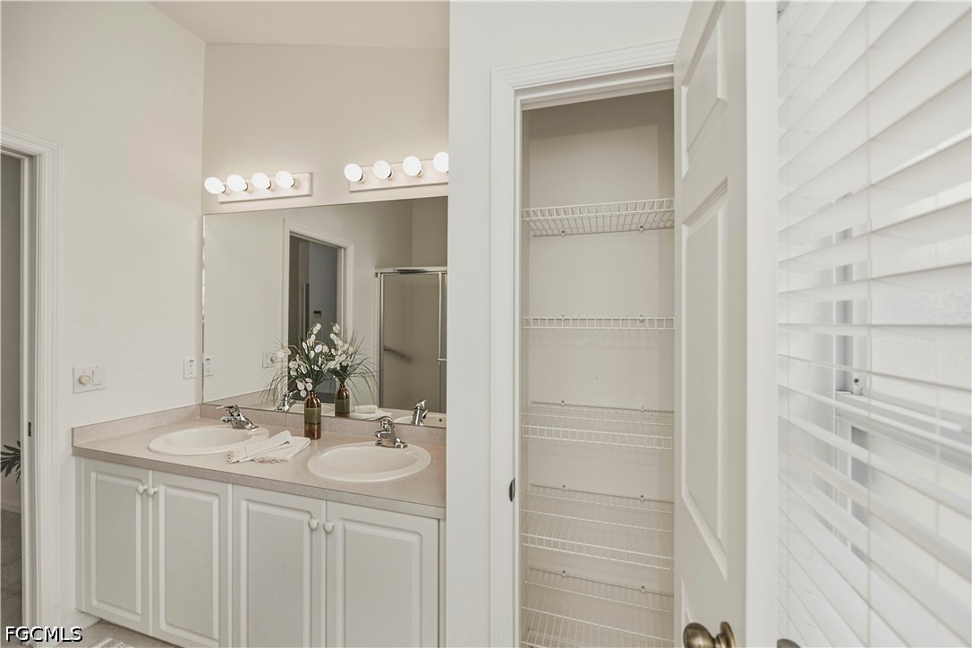 3 Bed SingleFamilyResidence for Sale in Fort Myers, photo 23