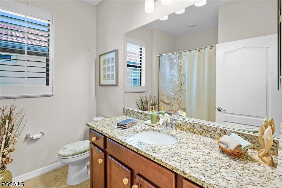 2 Bed Waterfront Home for Sale in Fort Myers, photo 23