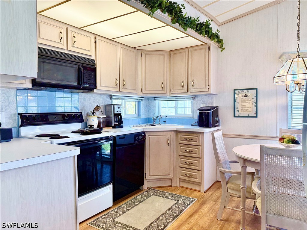 1 Bed ManufacturedHome for Sale in Naples, FL, $135,000 — photo 23