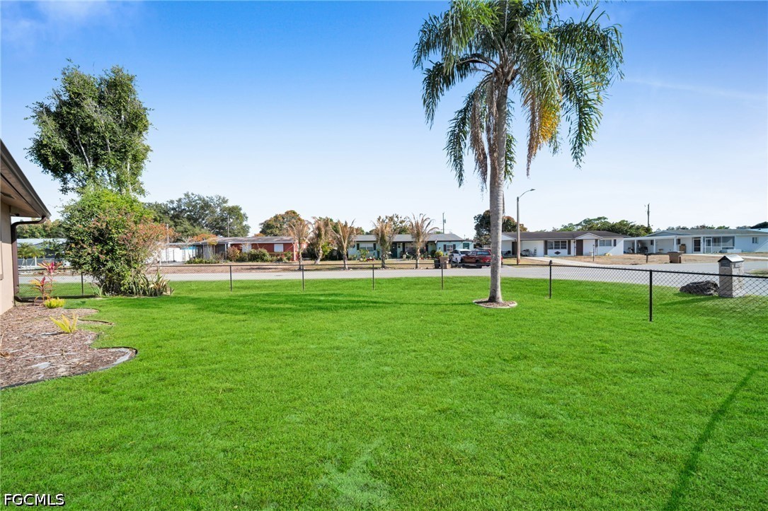 5 Bed SingleFamilyResidence for Sale in Lehigh Acres, FL — photo 23