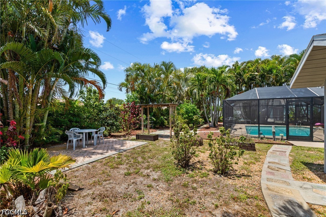 2 Bed Pool Home for Sale in Cape Coral, photo 23