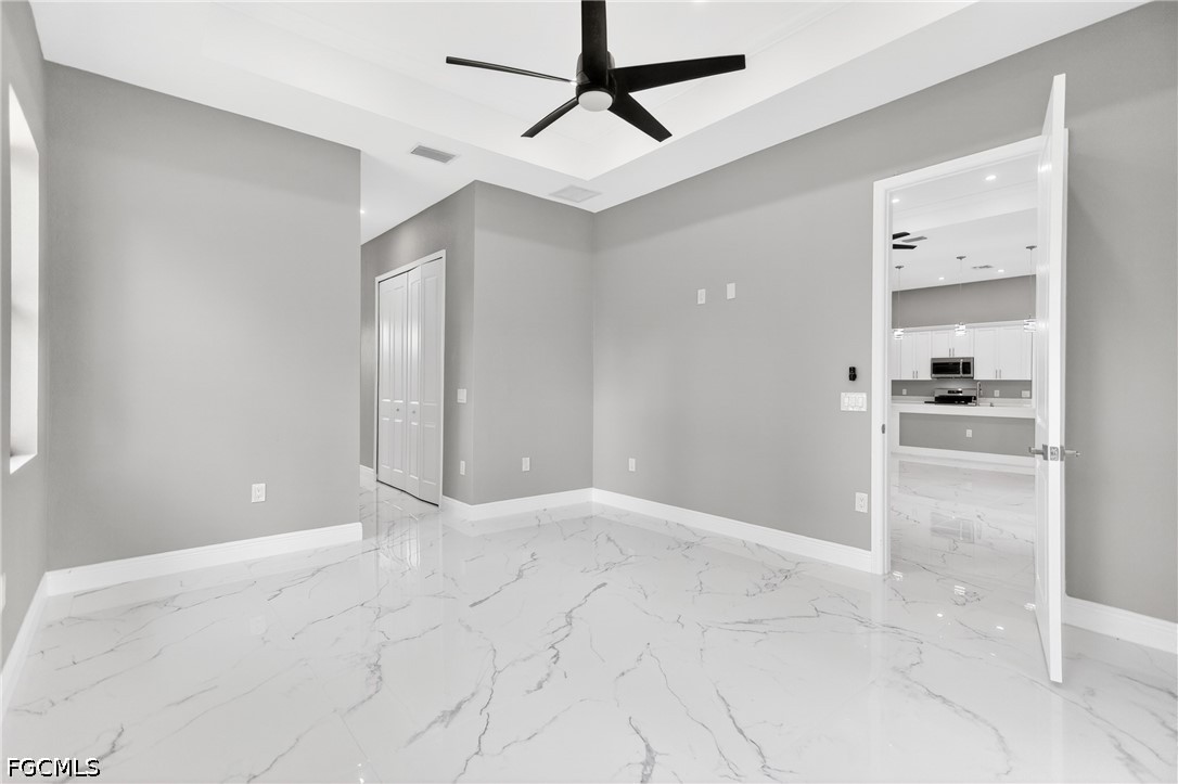 4 Bed SingleFamilyResidence for Sale in Lehigh Acres, photo 23