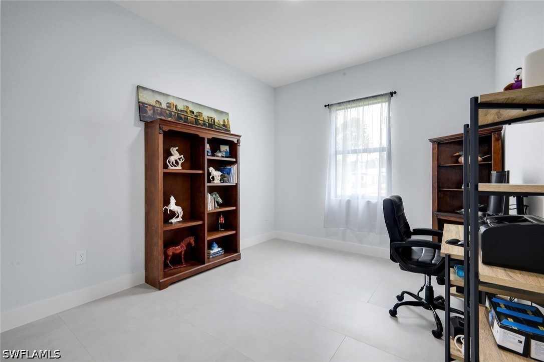 4 Bed SingleFamilyResidence for Sale in Naples, FL, $580,000 — photo 23