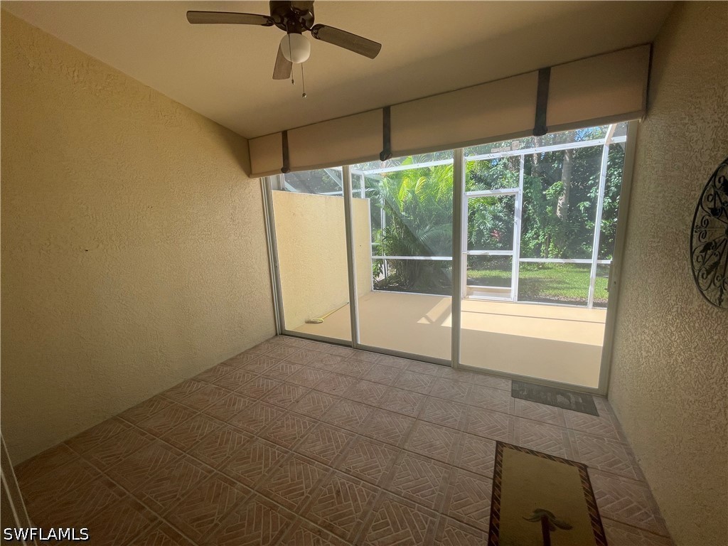 3 Bed Attached for Sale in Naples, photo 23