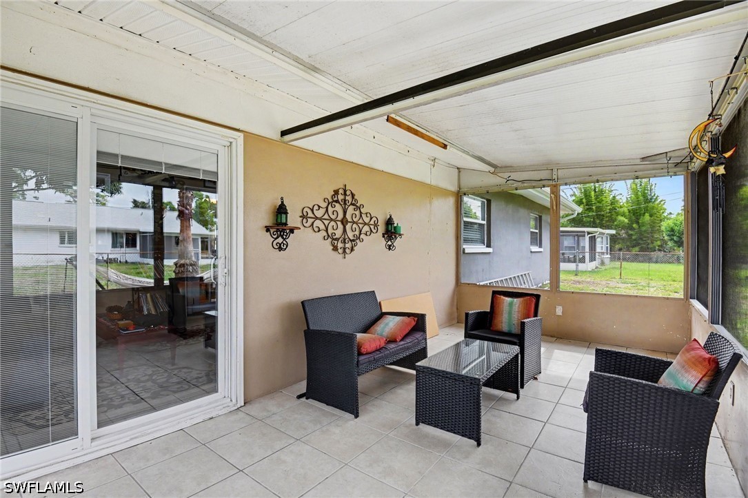 3 Bed SingleFamilyResidence for Sale in Fort Myers, photo 23