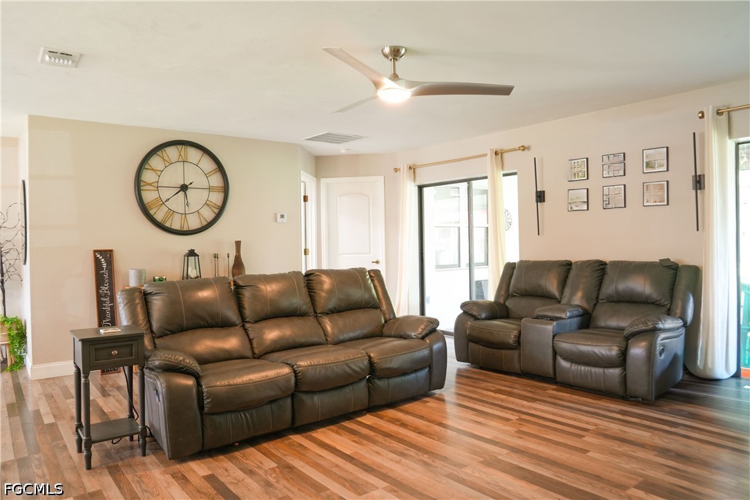 2 Bed SingleFamilyResidence for Sale in Lehigh Acres, photo 23