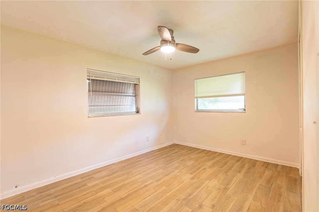2 Bed SingleFamilyResidence for Sale in Cape Coral, photo 23