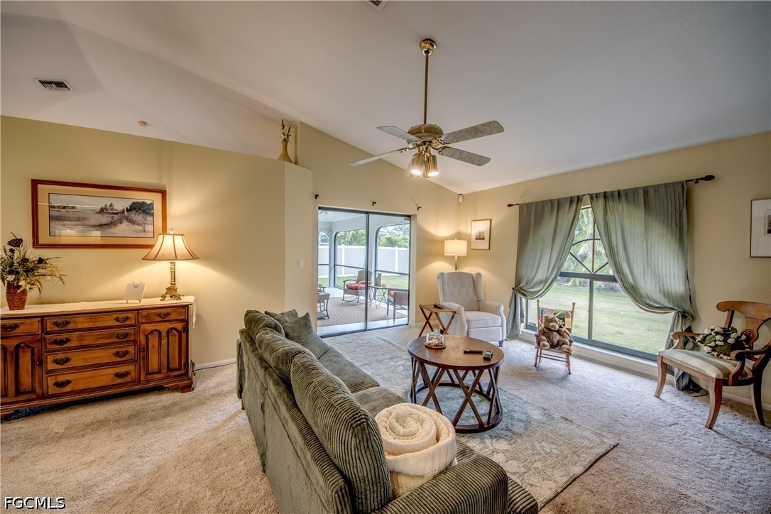 3 Bed SingleFamilyResidence for Sale in Cape Coral, photo 23