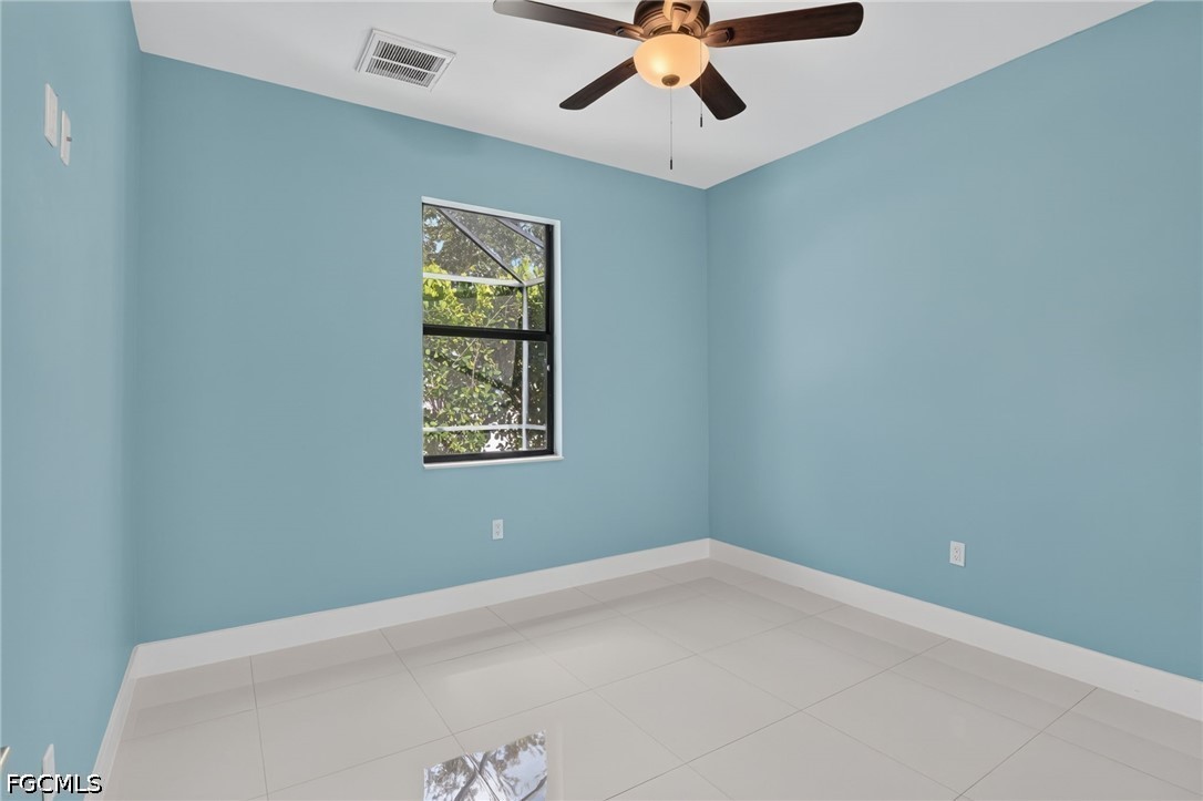 3 Bed Pool Home for Sale in Cape Coral, photo 23