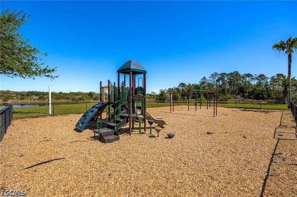 3 Bed SingleFamilyResidence for Sale in Daniels Preserve, photo 23