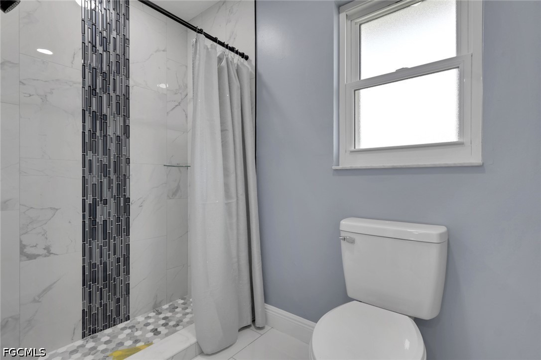 3 Bed SingleFamilyResidence for Sale in Cape Coral, photo 23