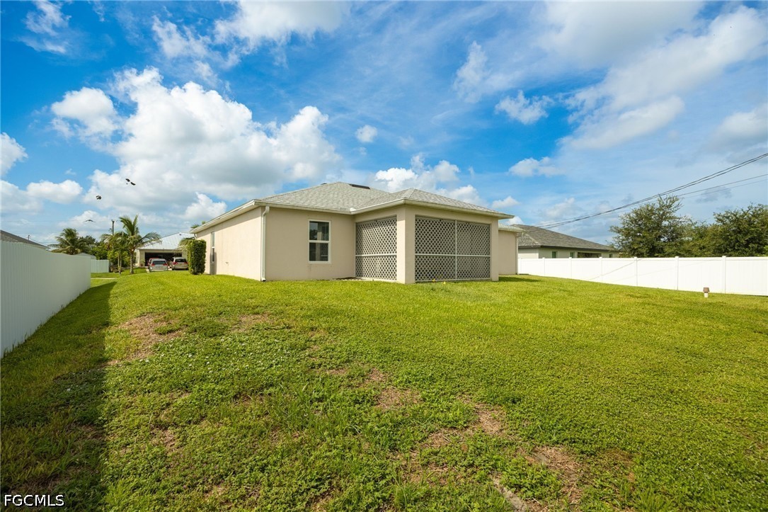 3 Bed SingleFamilyResidence for Sale in Cape Coral, photo 23