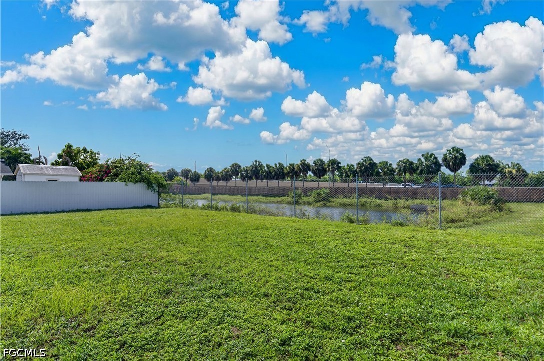 2 Bed Waterfront Home for Sale in Cape Coral, photo 23
