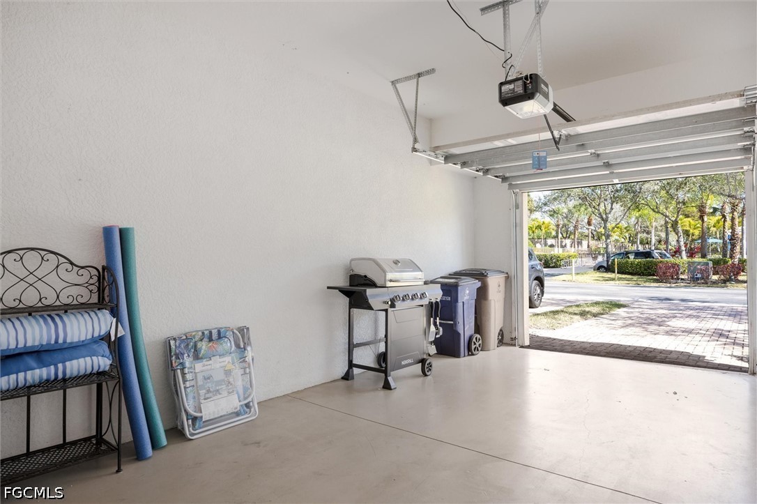 3 Bed Waterfront Home for Sale in Fort Myers, FL, $3,000 — photo 23