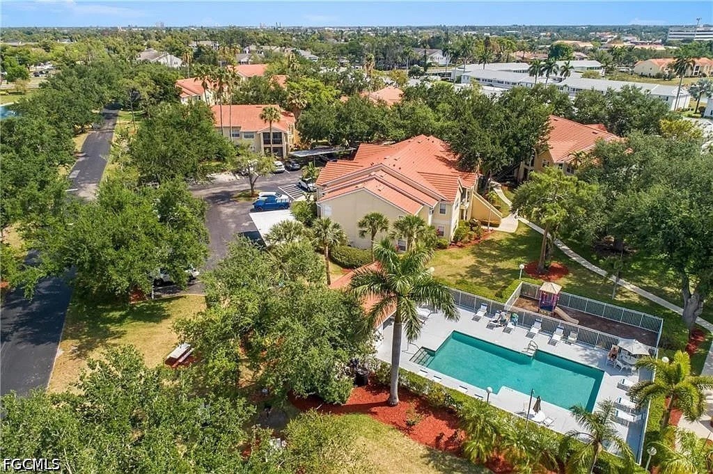 3 Bed Townhouse for Sale in Venetian Palms, FL, $1,650 — photo 23