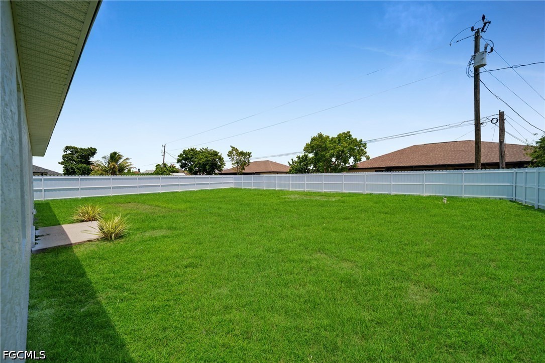 3 Bed SingleFamilyResidence for Sale in Cape Coral, FL — photo 23