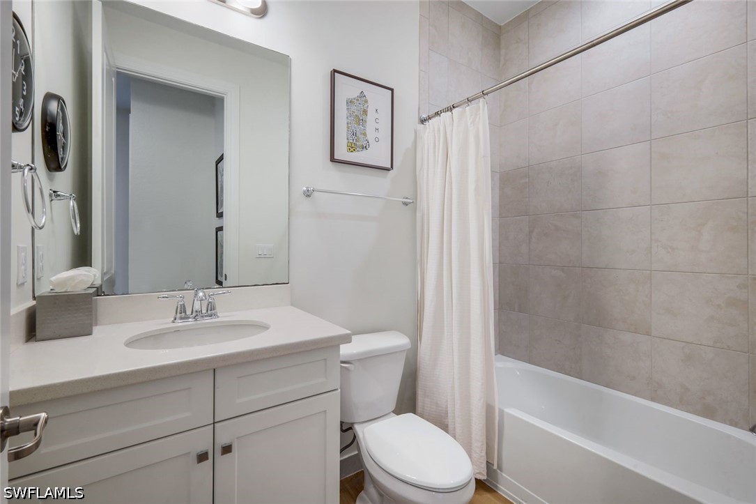 5 Bed SingleFamilyResidence for Sale in Naples, FL — photo 23