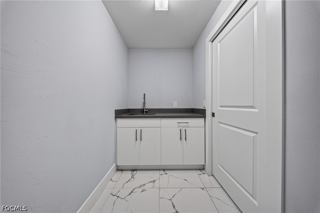 3 Bed SingleFamilyResidence for Sale in Lehigh Acres, photo 23