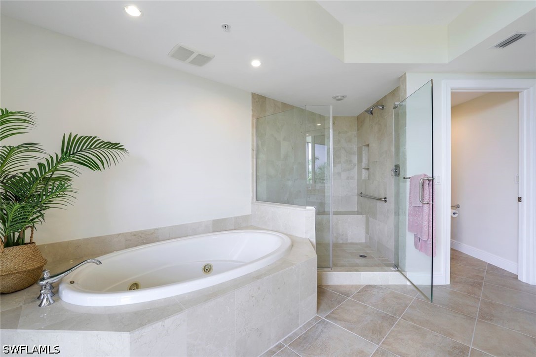 4 Bed Condominium for Sale in Lesina, FL, $550,000 — photo 23