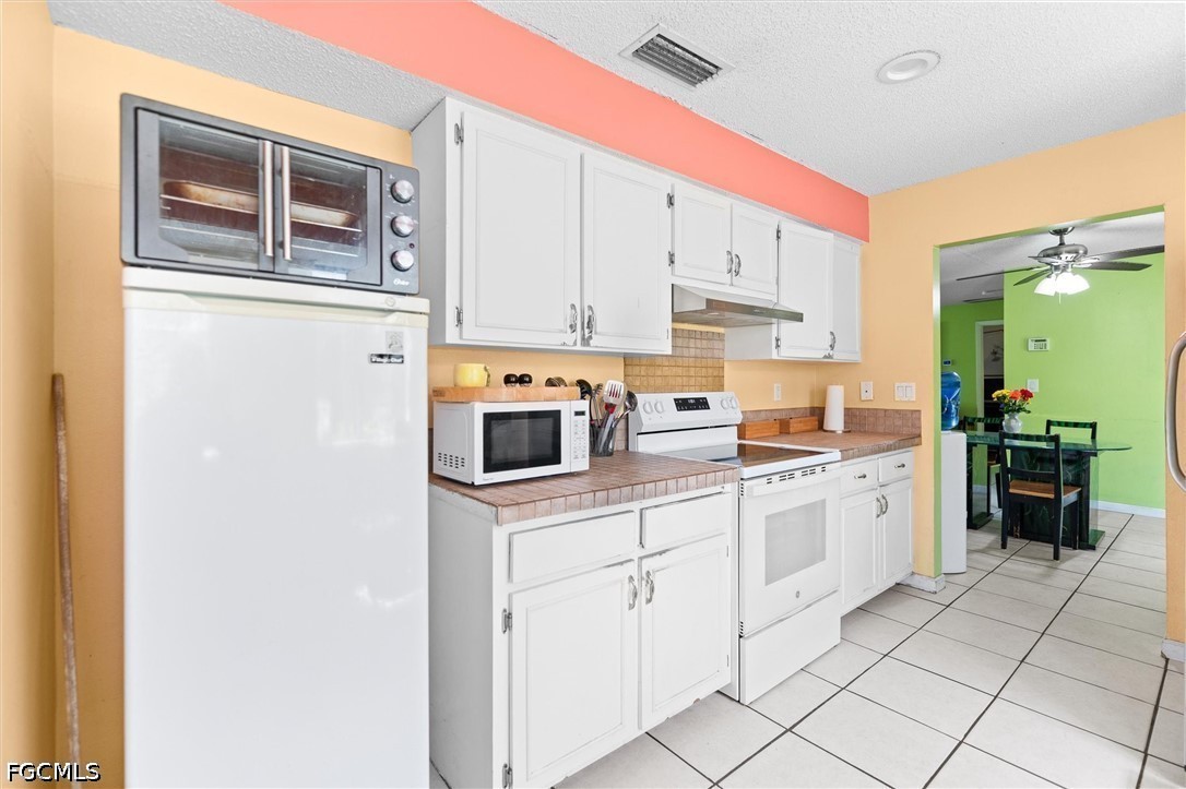 2 Bed SingleFamilyResidence for Sale in Lehigh Acres, photo 23