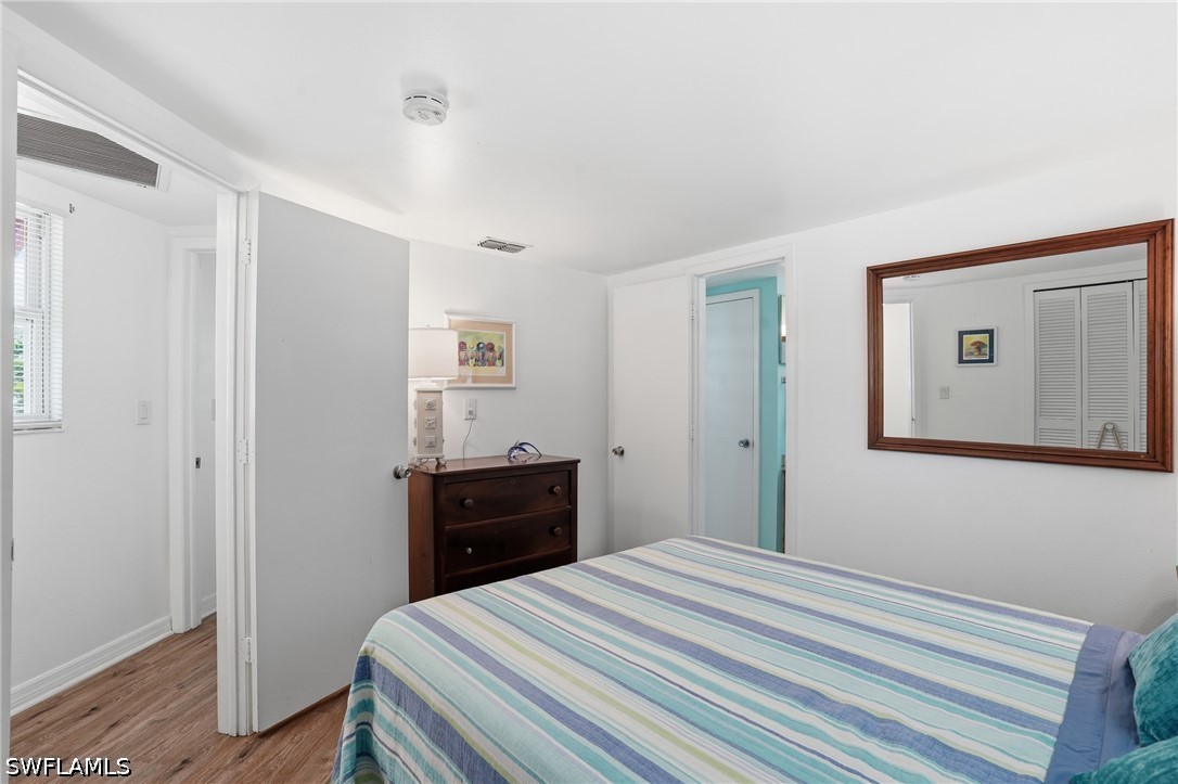 2 Bed SingleFamilyResidence for Sale in Gulf Heights, FL — photo 23