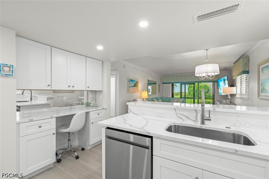 2 Bed Pool Home for Sale in Sanibel, FL, $779,000 — photo 23