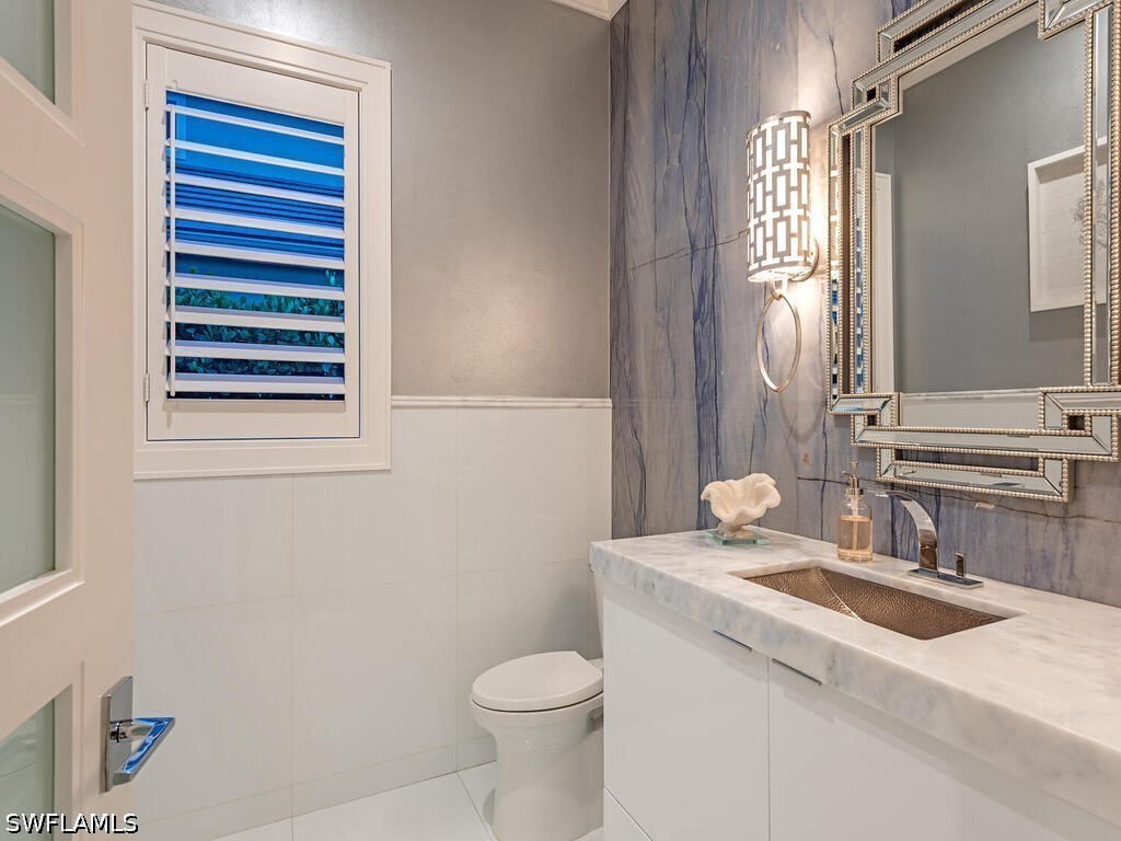 5 Bed Pool Home for Sale in Park Shore, FL, $11,995,000 — photo 23