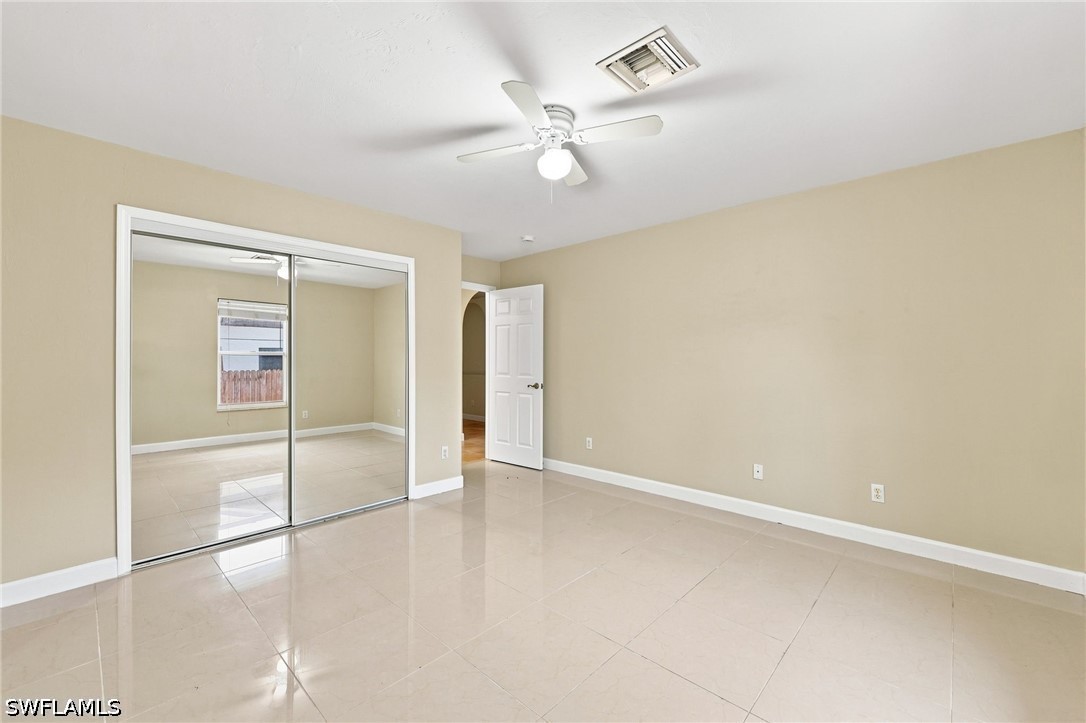 4 Bed Duplex for Sale in Heitmans, FL, $2,000 — photo 23