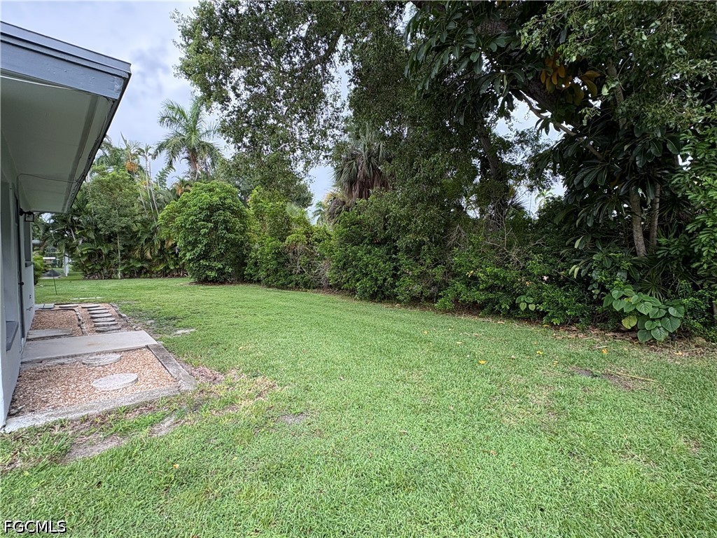 3 Bed SingleFamilyResidence for Sale in Sunset Cove, FL — photo 23