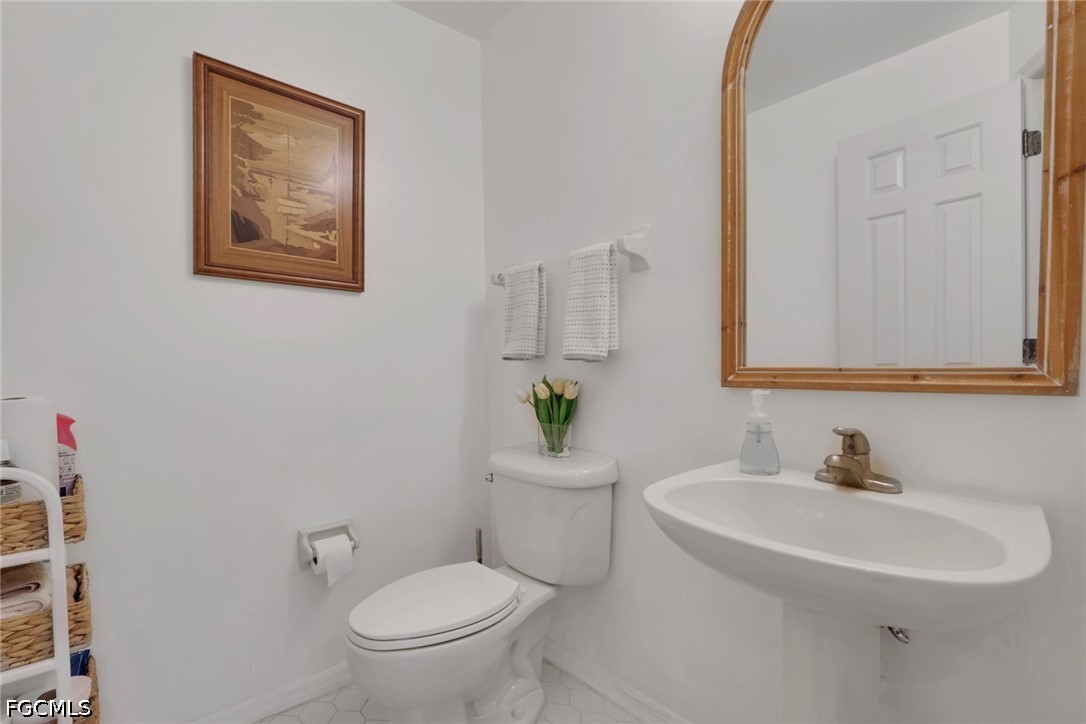 3 Bed Pool Home for Sale in Cape Coral, photo 23