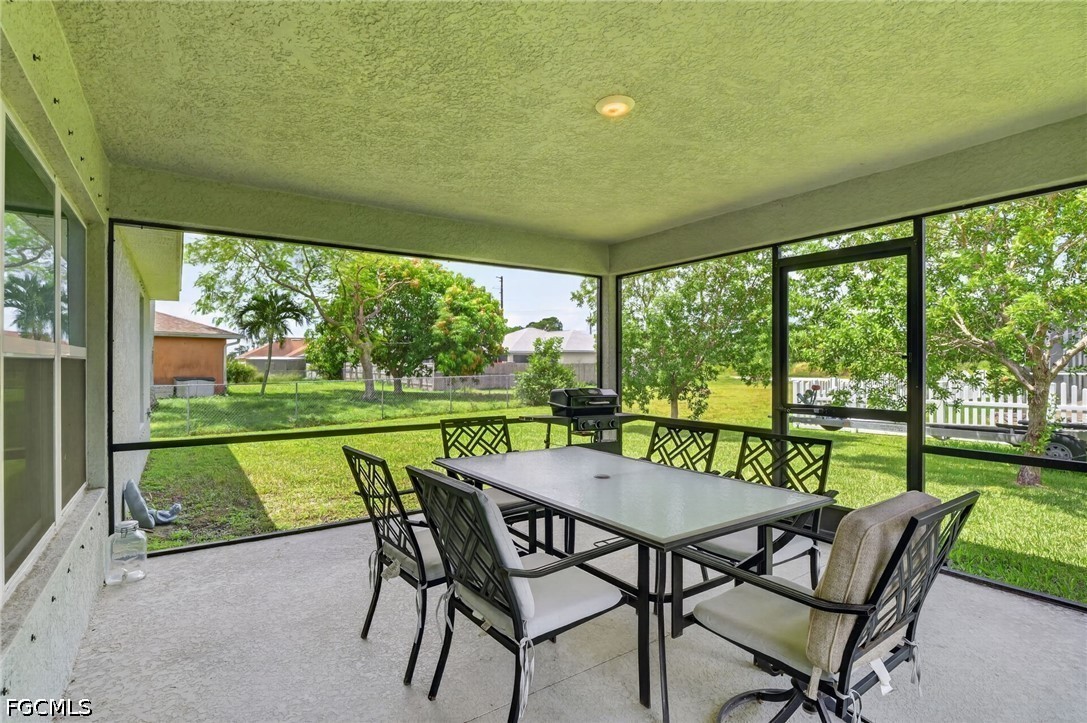 3 Bed SingleFamilyResidence for Sale in Cape Coral, photo 23