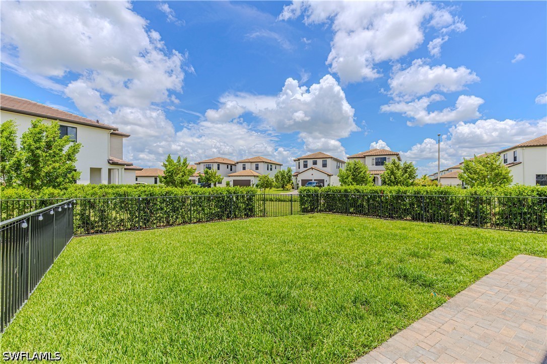 3 Bed SingleFamilyResidence for Sale in Silverwood, FL — photo 23