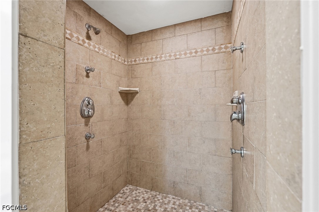 3 Bed Pool Home for Sale in Cape Coral, photo 23
