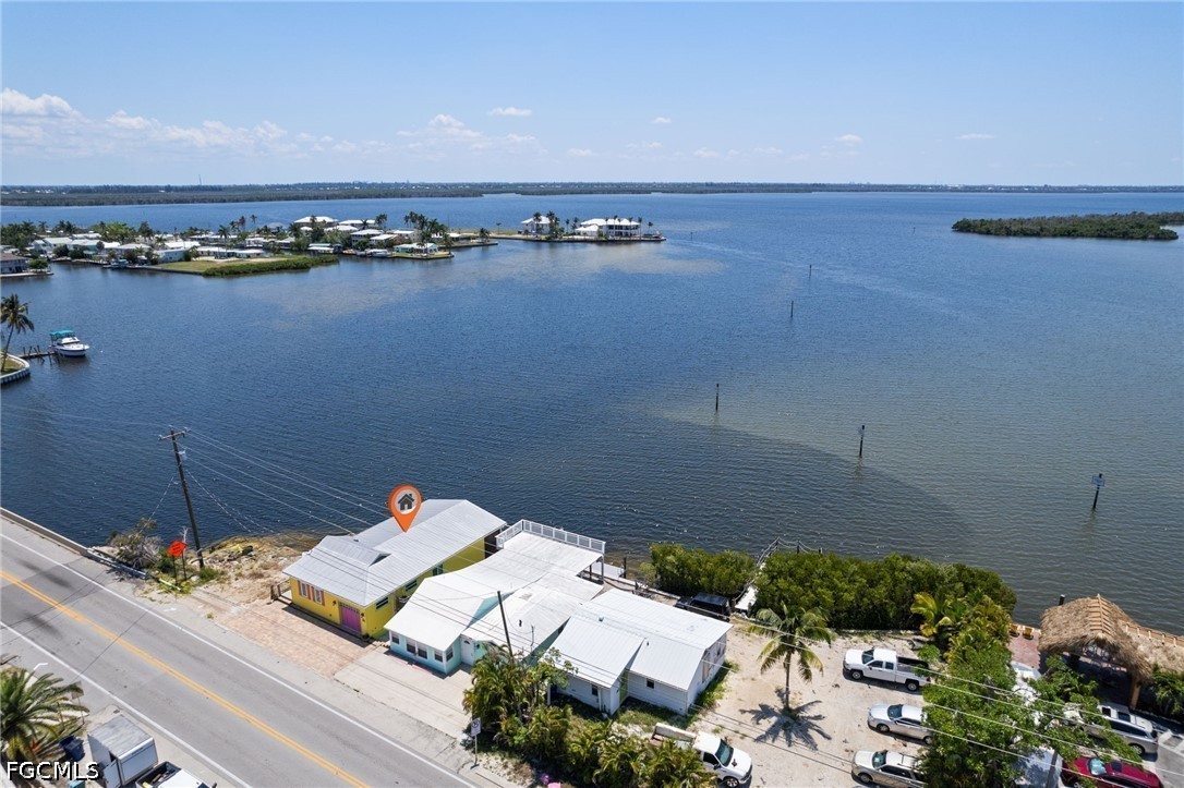 2 Bed Waterfront Home for Sale in Matlacha, photo 23