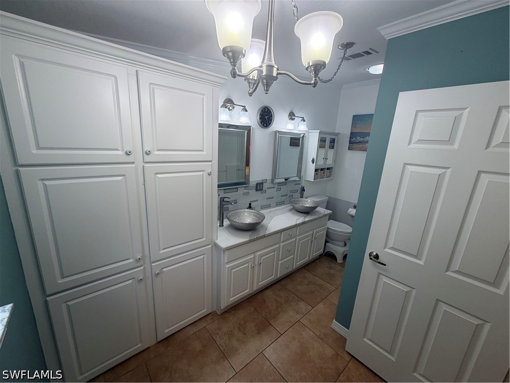 2 Bed SingleFamilyResidence for Sale in Fort Myers, photo 23
