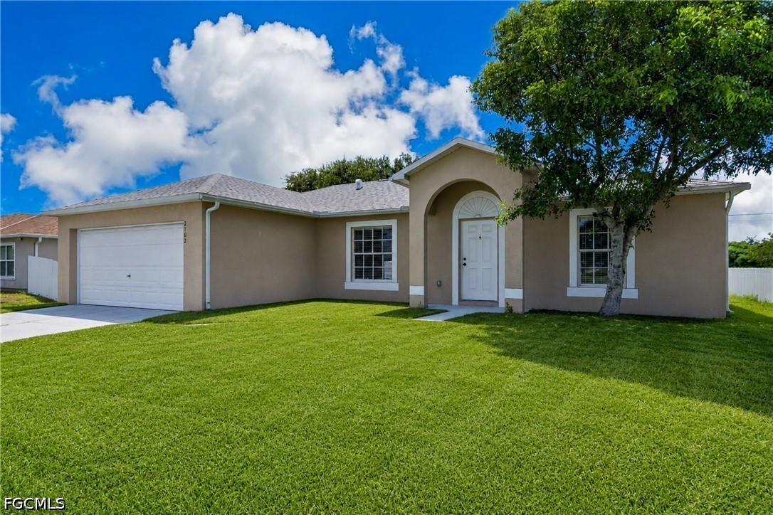3 Bed SingleFamilyResidence for Sale in Cape Coral, photo 23