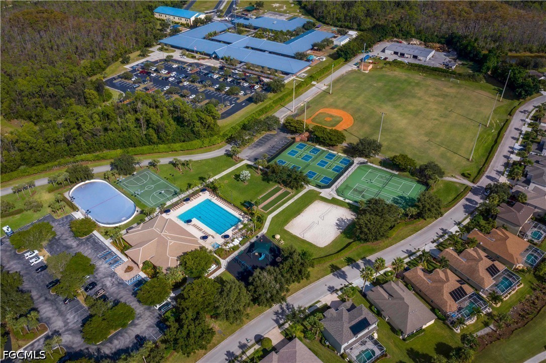 2 Bed Condominium for Sale in Stoneybrook, photo 23