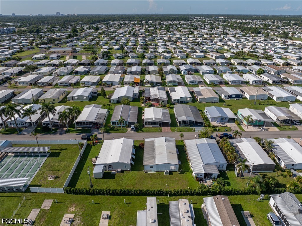 2 Bed ManufacturedHome for Sale in Tamiami Village, photo 23